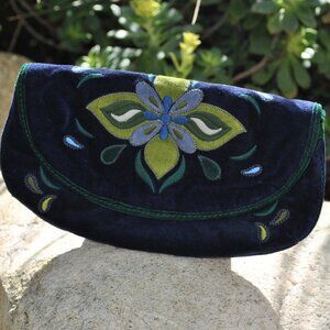 Lucky Brand Wristlet with embroidered flower flap